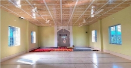 সাপাহারে অমরপুর আশ্রয়ণবাসী পেলো দৃষ্টিনন্দন মসজিদ